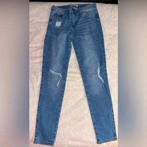 ripped skinny jeans size 5 (W26)